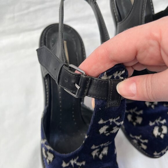Opening Ceremony Jeanette Black & Blue Velvet Floral High Heel Sandals 41 EU - Picture 8 of 14